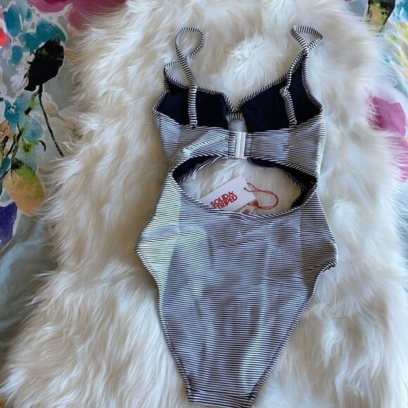 Solid & Striped Ribbed One Piece - Picture 8 of 8